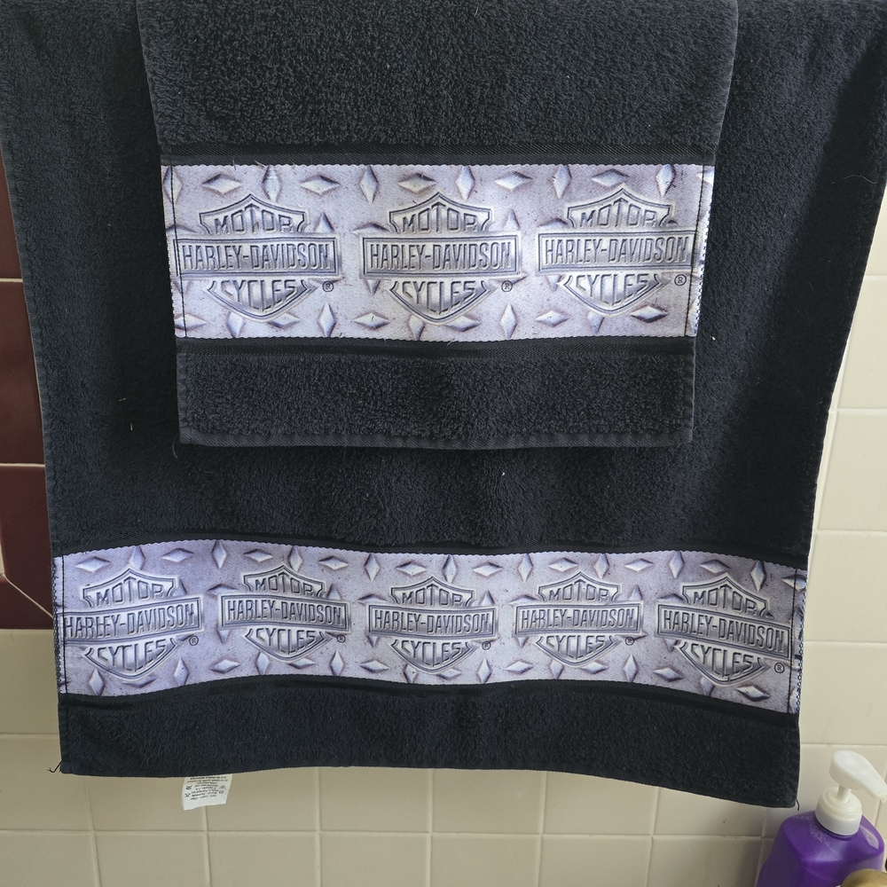 Harley-Davidson Black and Gray Towel Set